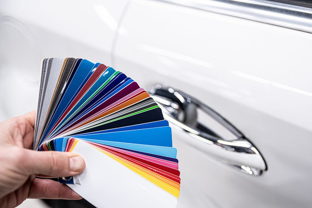 車の色を変えたいときはどうすればいい？