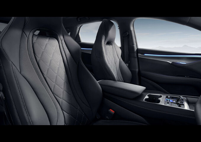 BYD SEALION7 イメージ4